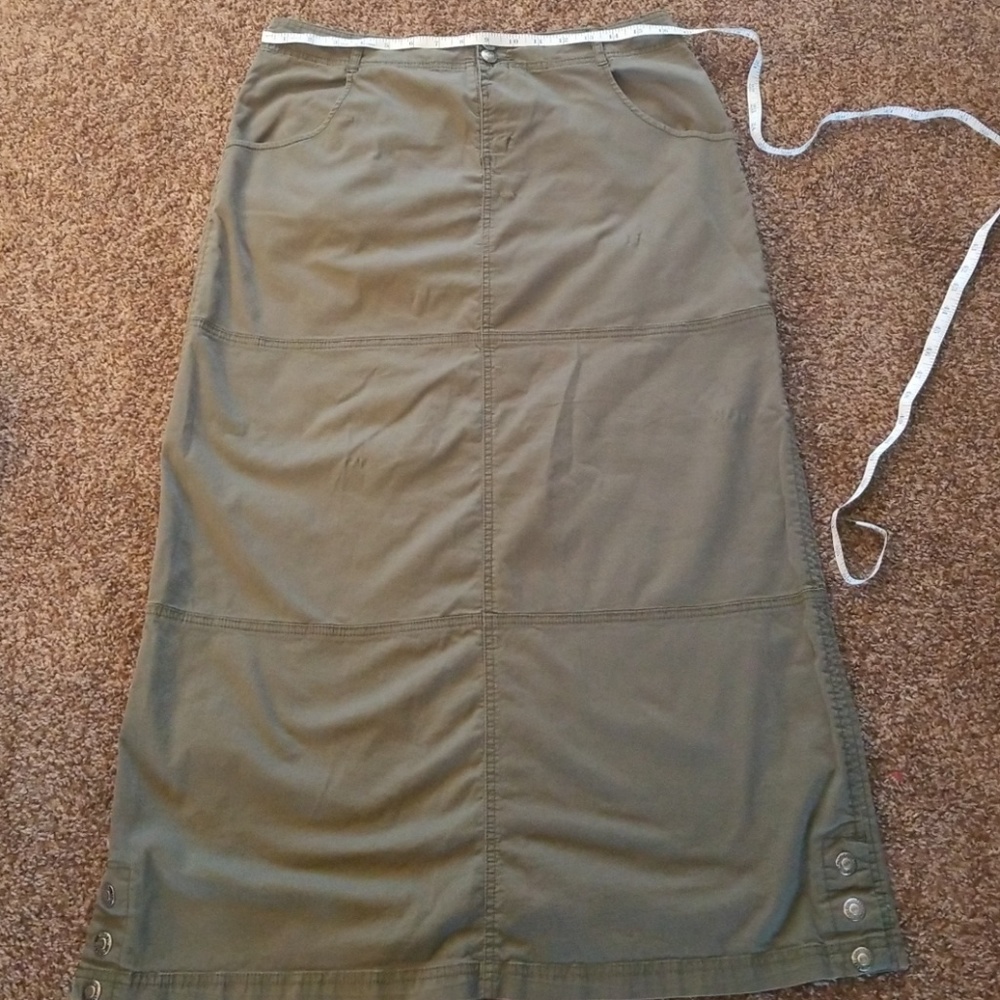 Green Skirt